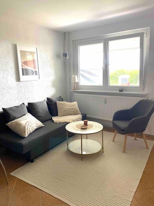 Ferienwohnung Nr. 1 Terrasse Bodden Kanu Bootssteg Zudar 外观 照片